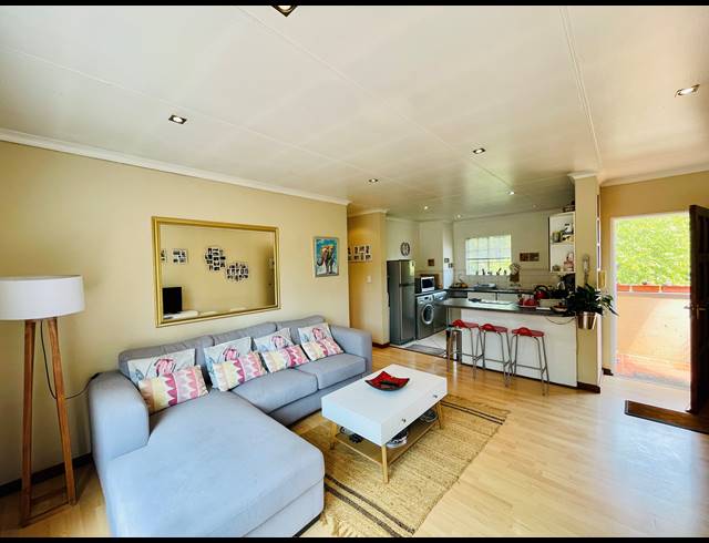 3 BEDROOM APARTMENT RENTED IN PAULSHOF